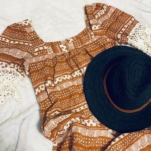 Umgee Size Small Square Neckline Crochet Sleeve Dress